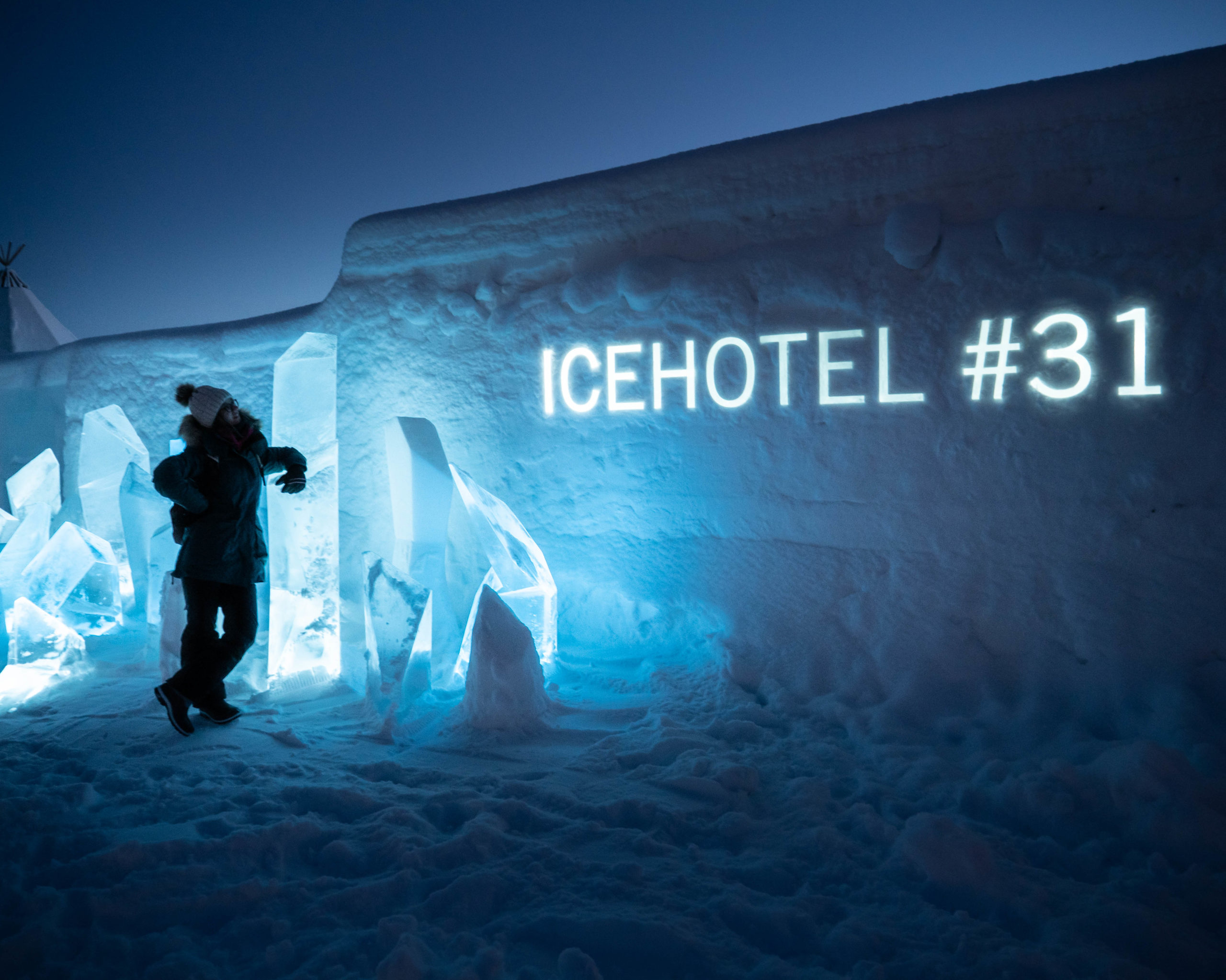 L'entrée de l'ice hotel à jukkasjarvi en Laponie