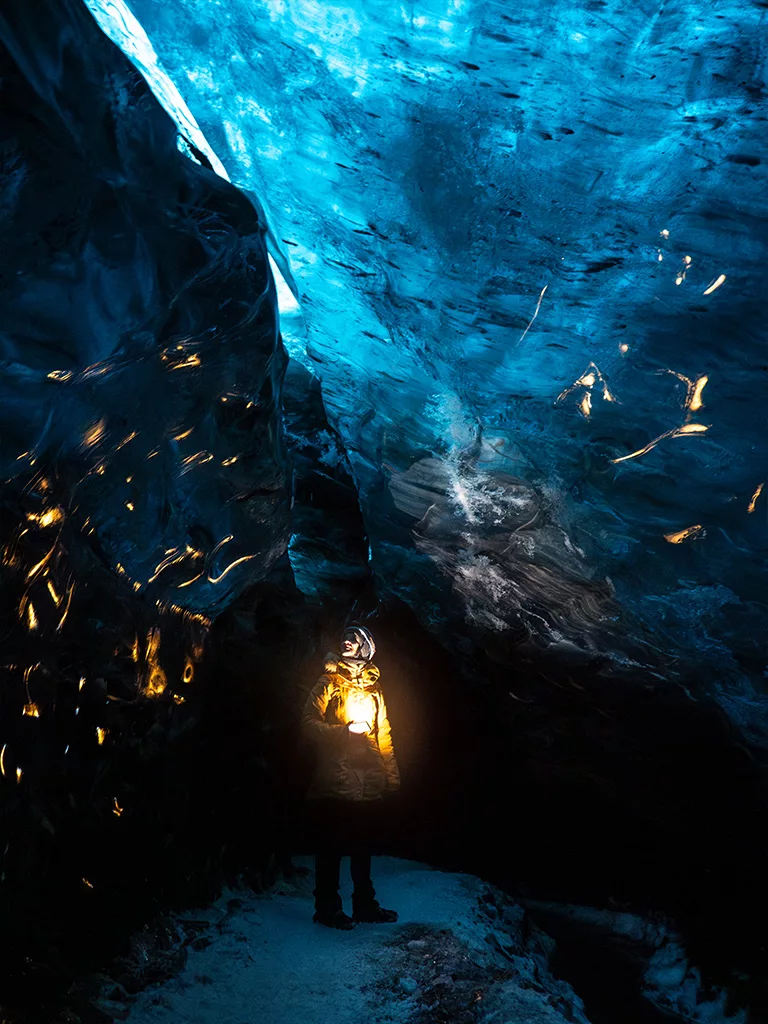 Cave de glace en Islande, activité immanquable !