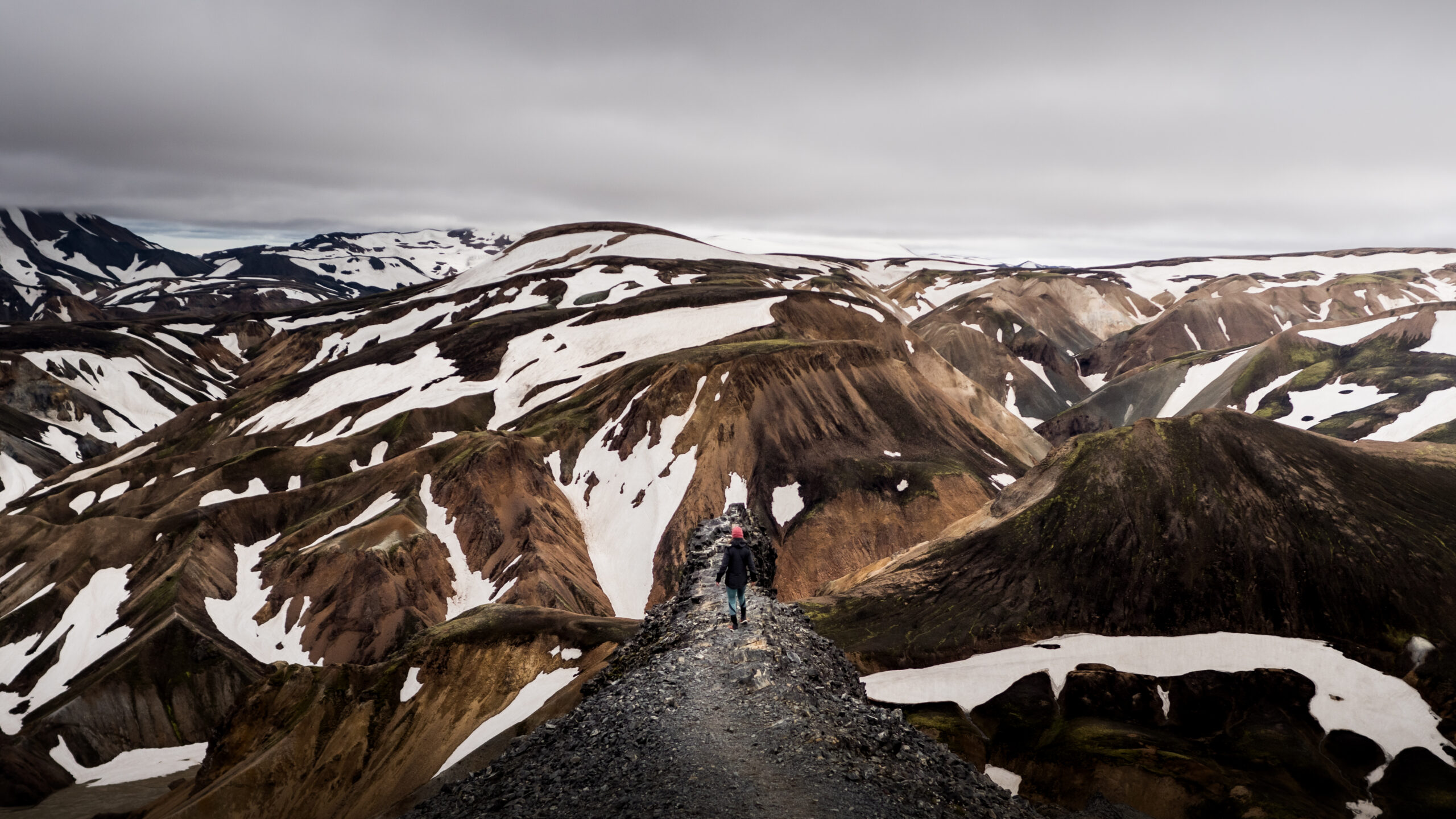 La randonnée de Blahnukur dans le landmannalaugar
