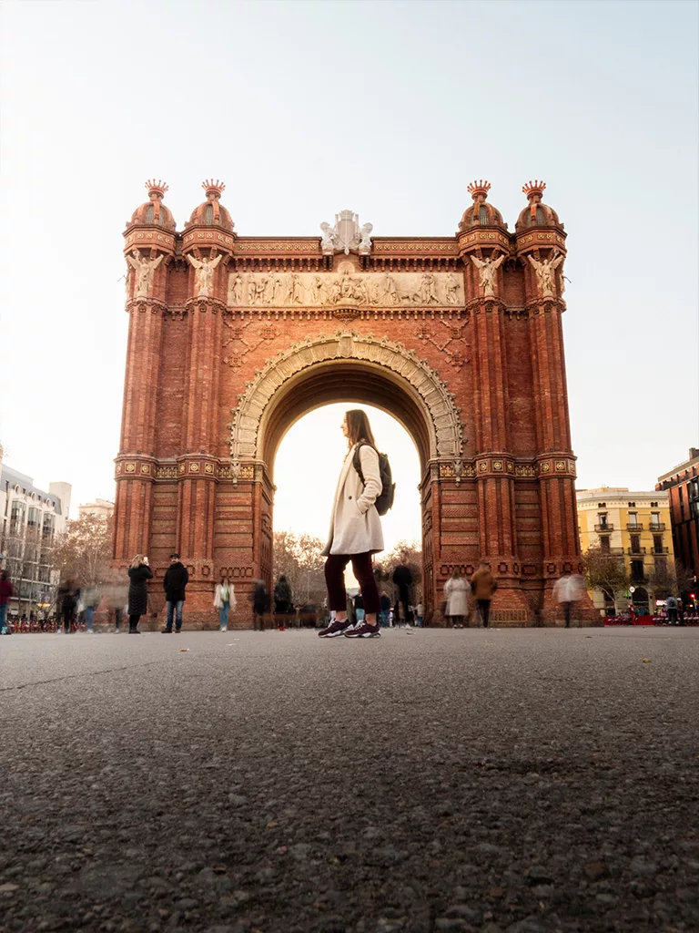 L'arc de triomphe est l'un des bâtiment majeur de la ville de Barcelone.