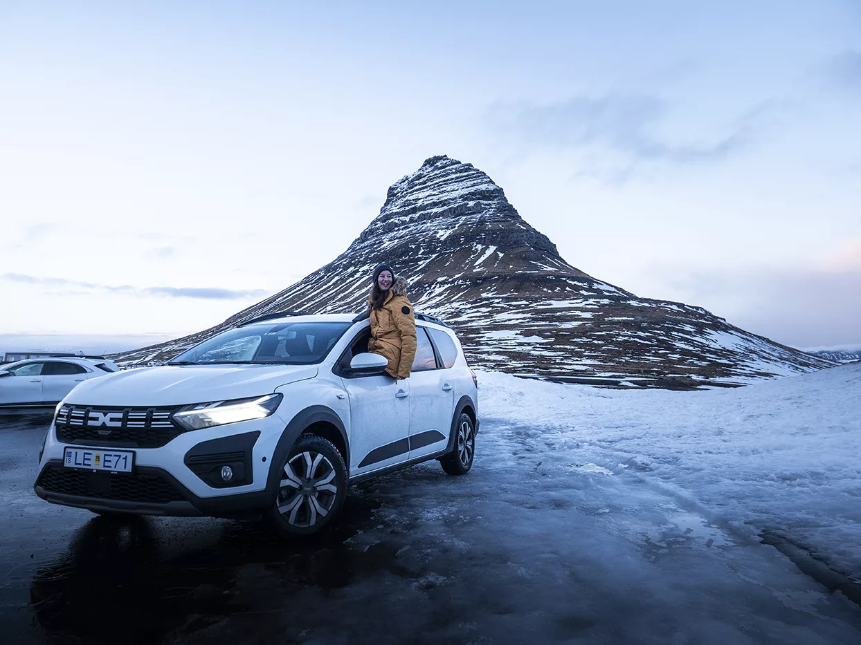 Se garer a Kirkjufell. Parking et péages en Islande