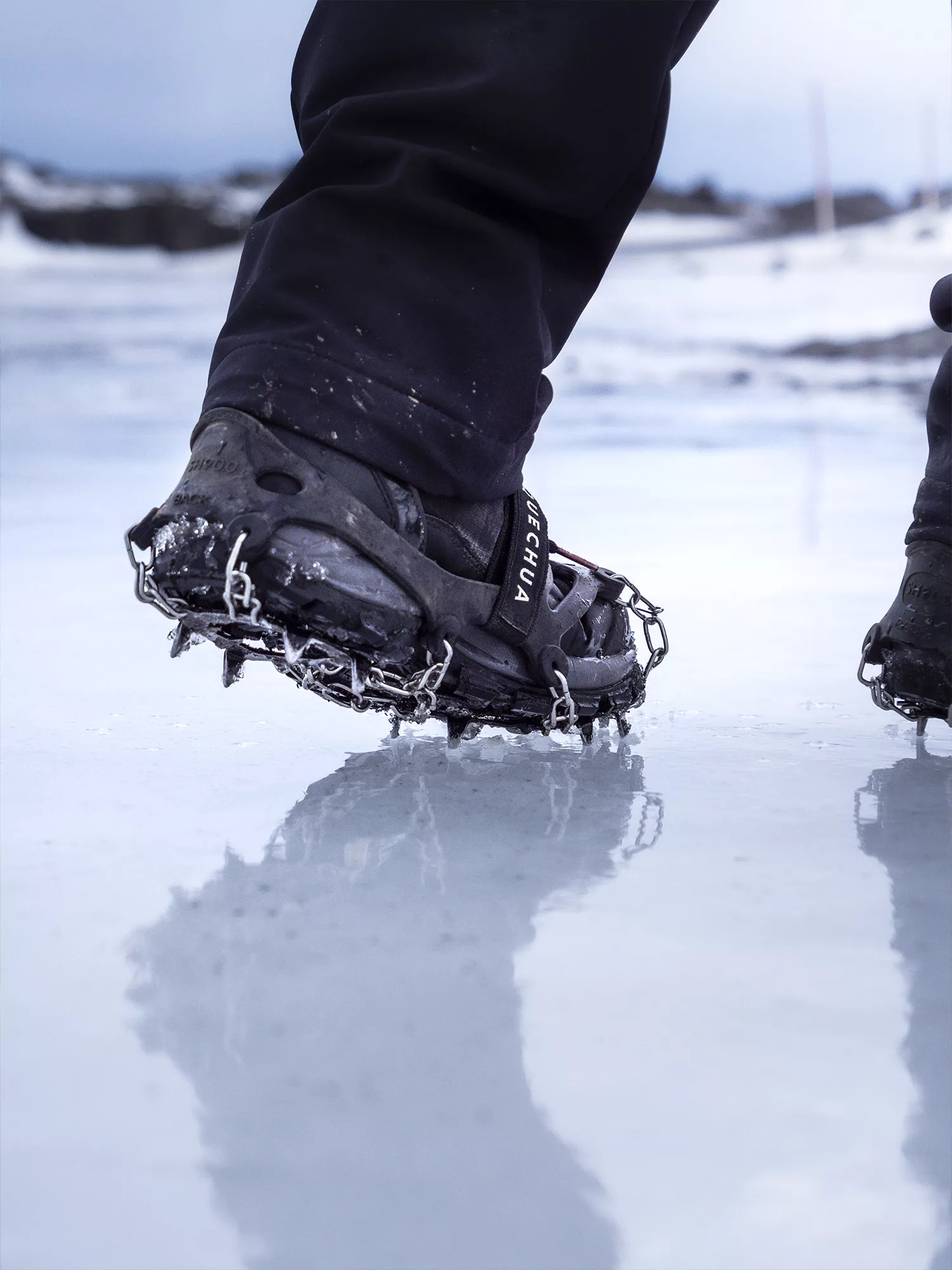 Les conditions météo nous obligent à randonner avec nos crampons